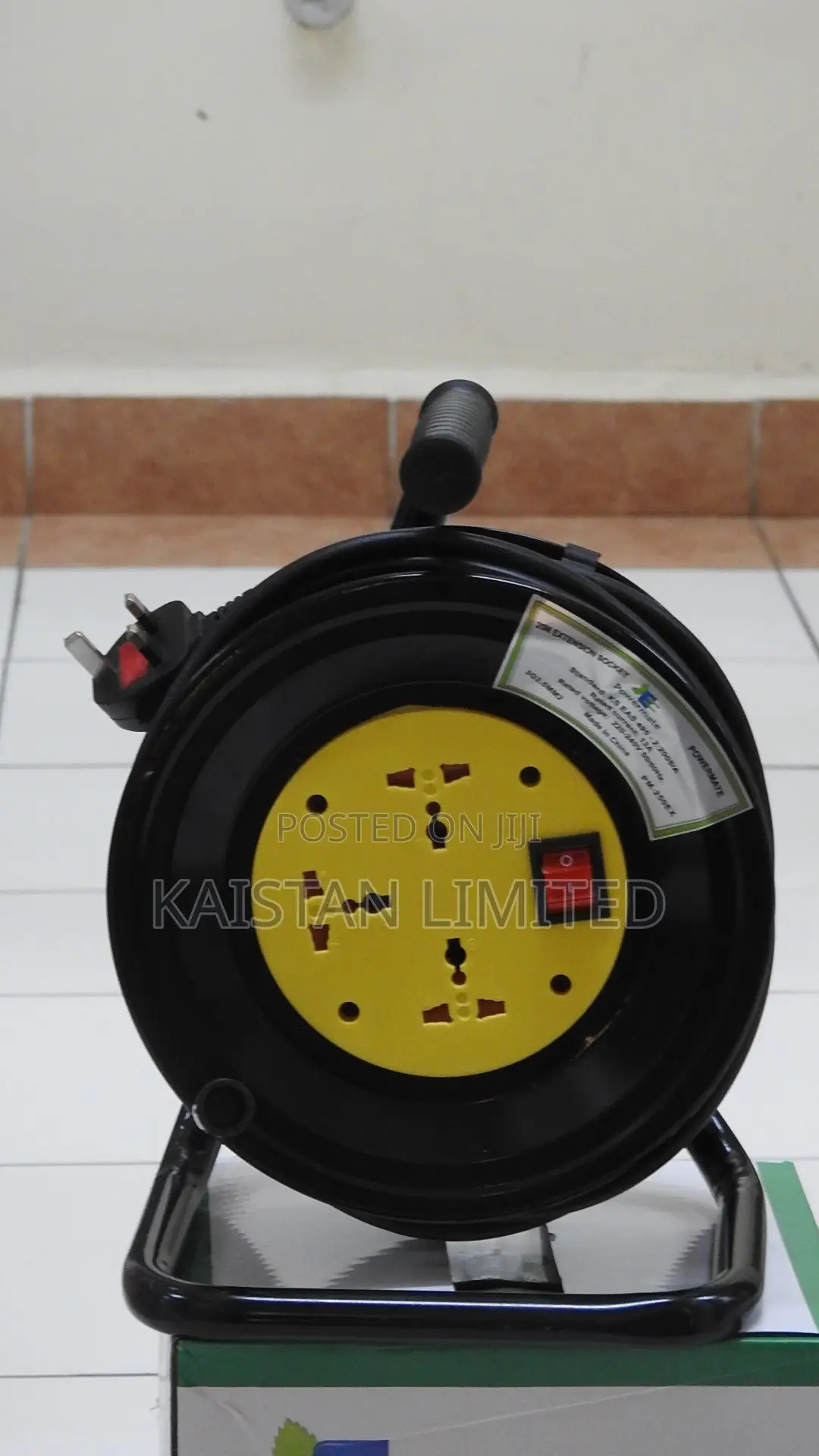 25 Metre Heavy Duty Extension Cable Reel 13A Power Socket