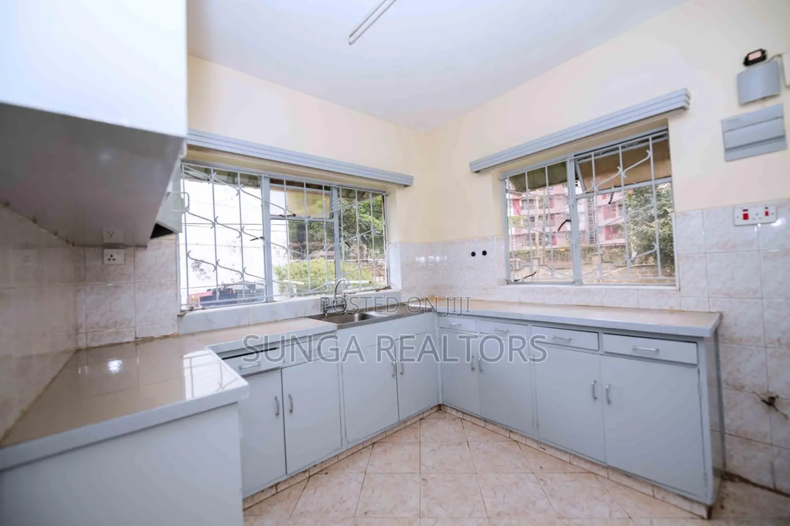 3bdrm Apartment in Parklands/Highridge for rent