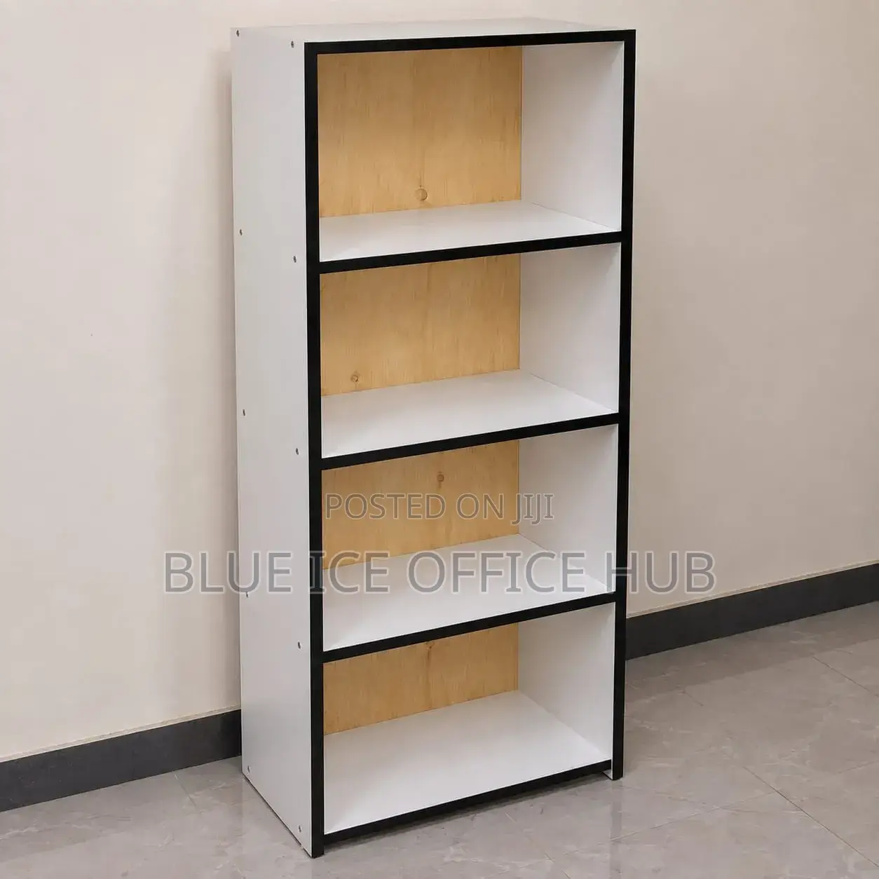 Modern Wooden Display Shelf With 4-Tier