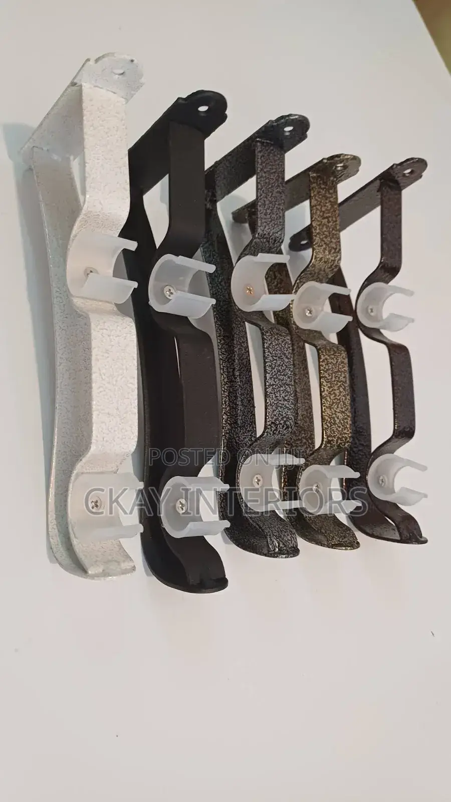 Good Quality, Good Designs Powder Coated Rod Brackets