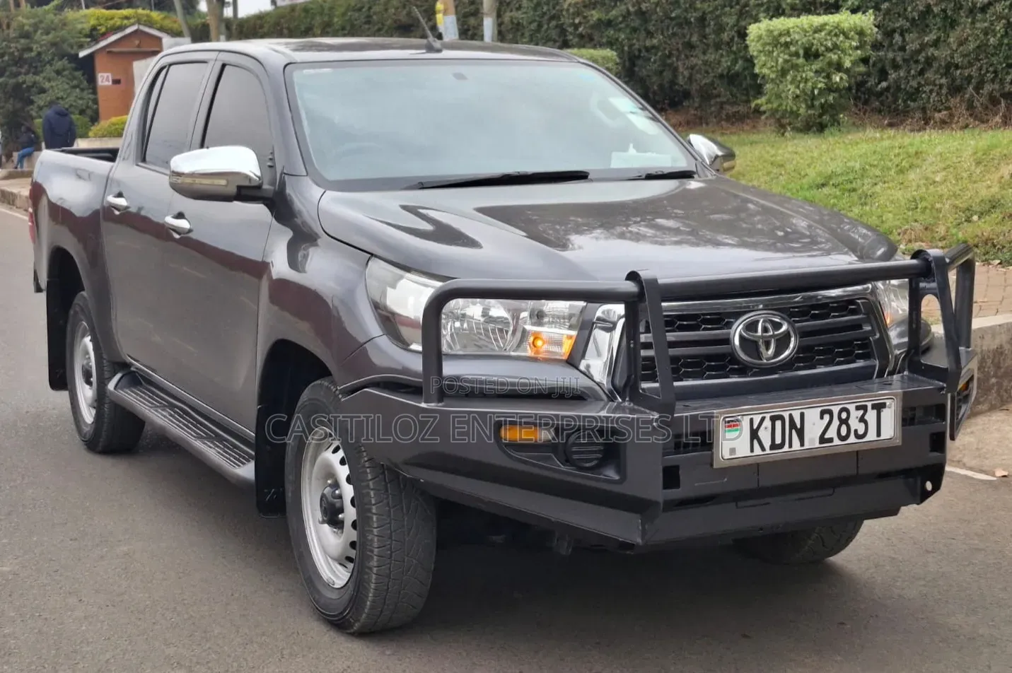 Toyota Hilux 2016 Gray