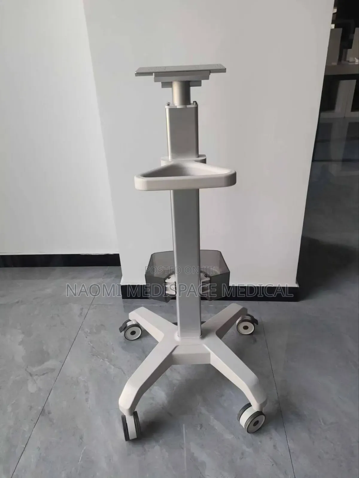 Yonker Patient Monitor Stand