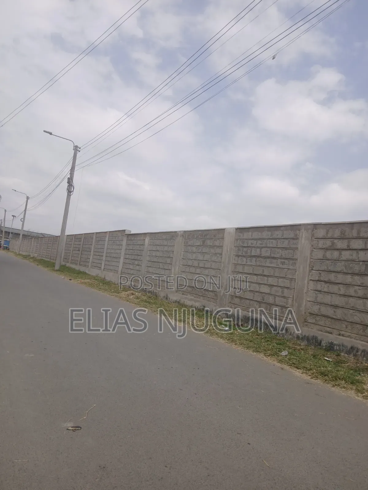 3/4acre (200 ×150) Jogoo Road Selling Price 120m Negotiable