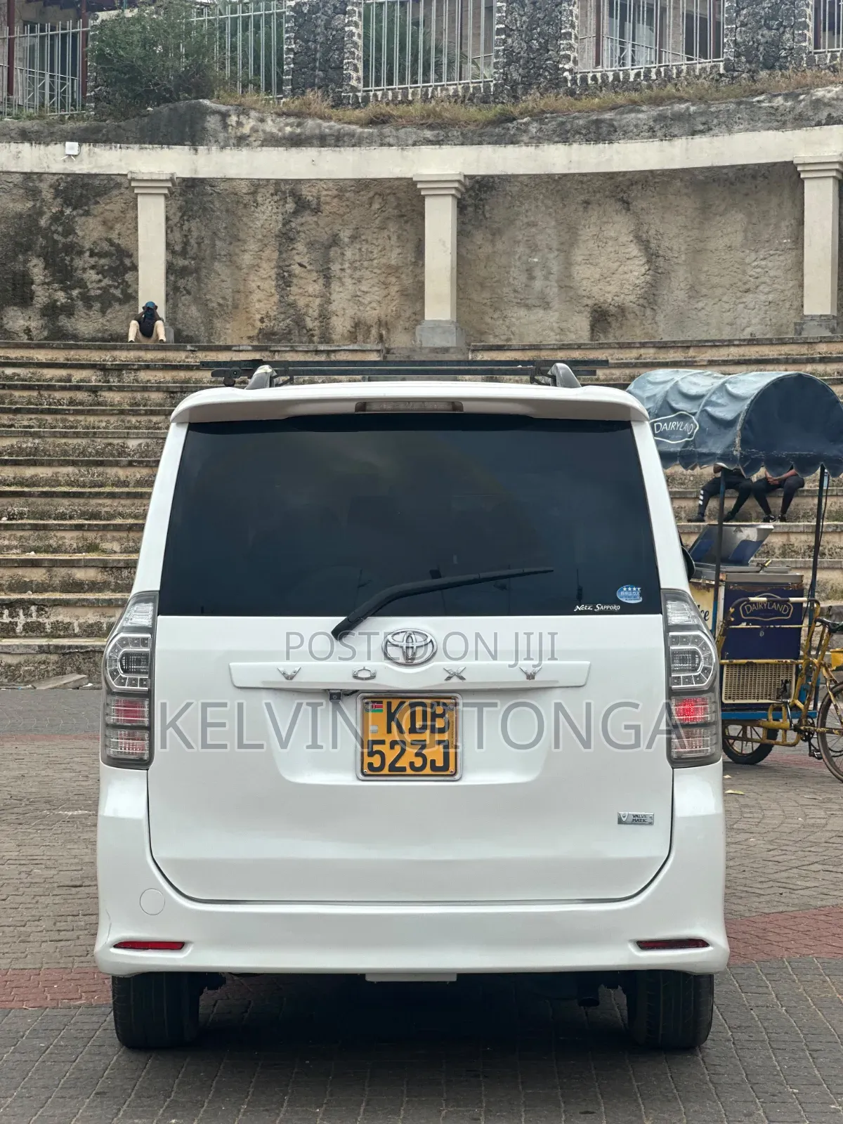 Toyota Noah 2014 White