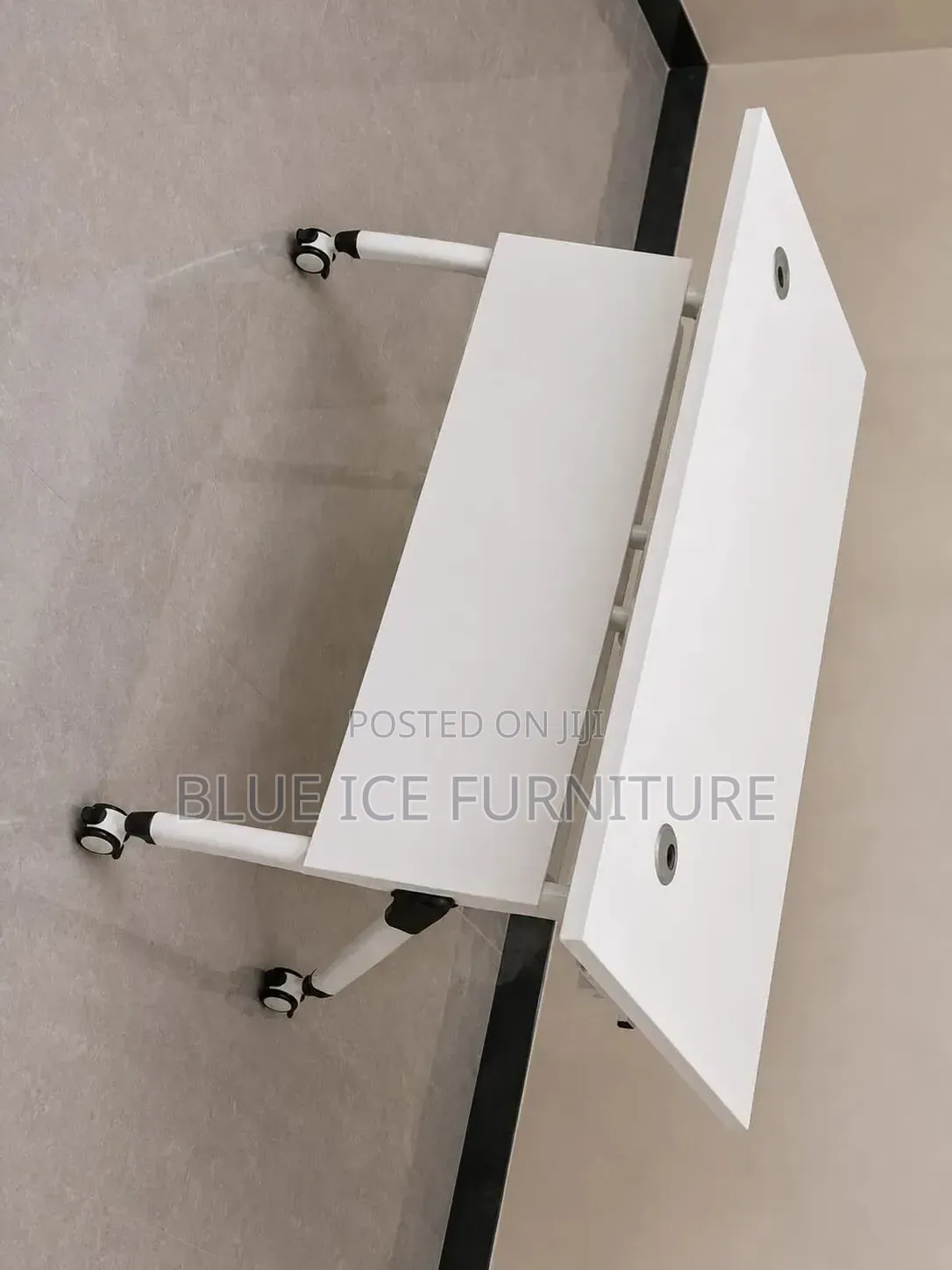 Modern White Office Desk With Wheels –Foldable