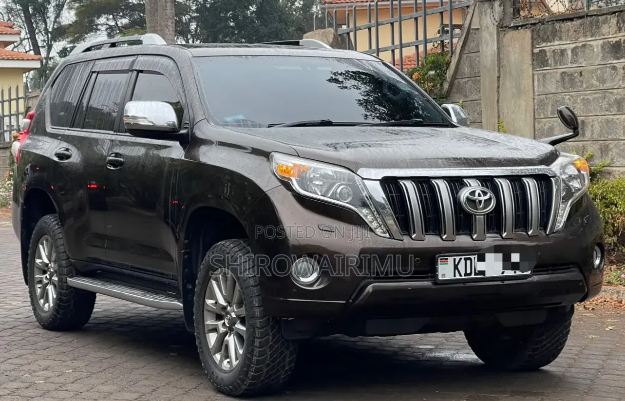 Toyota Land Cruiser Prado 2017 Brown