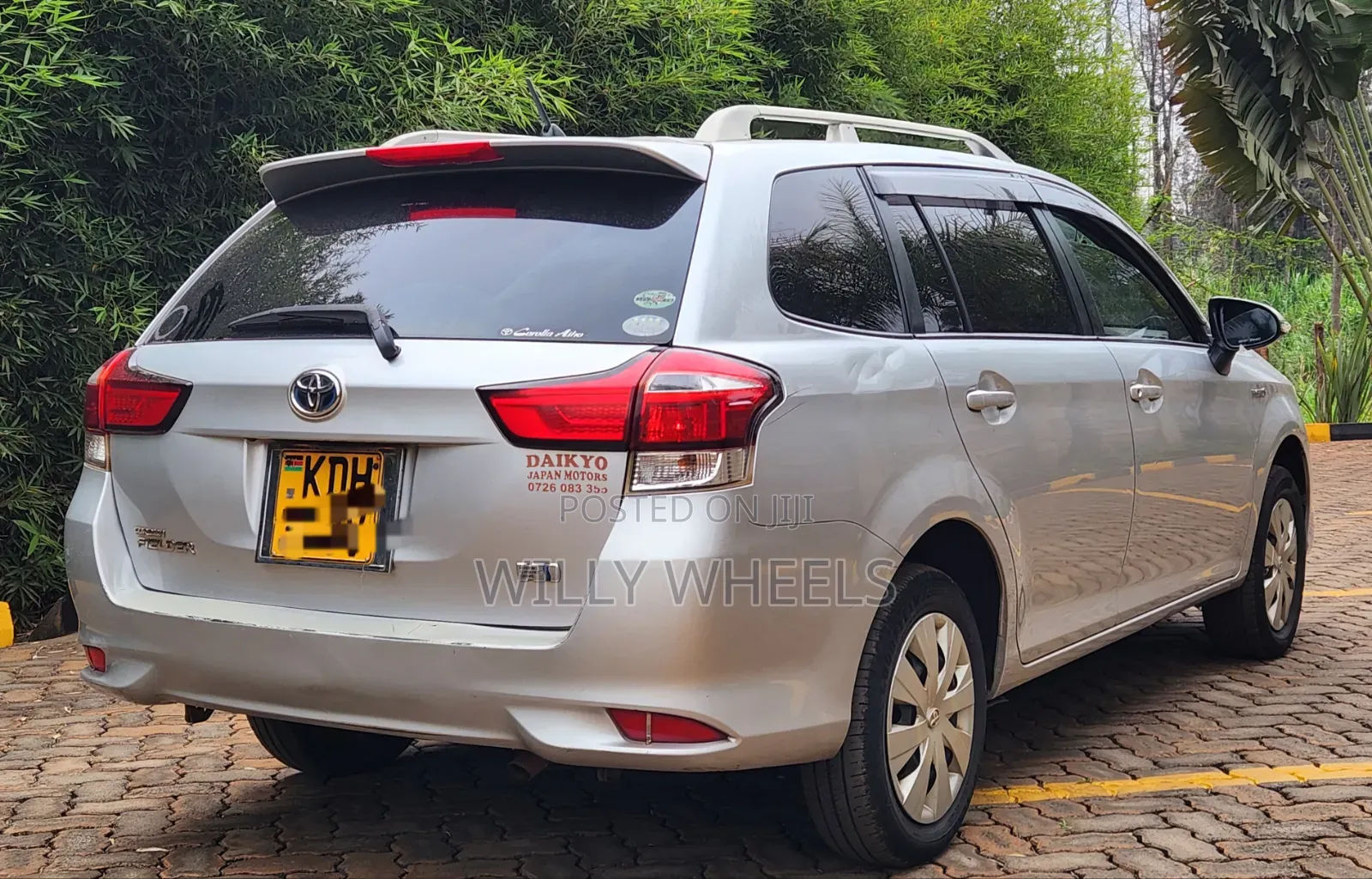 Toyota Corolla Fielder 1.5 Hybrid FWD 2017 Silver