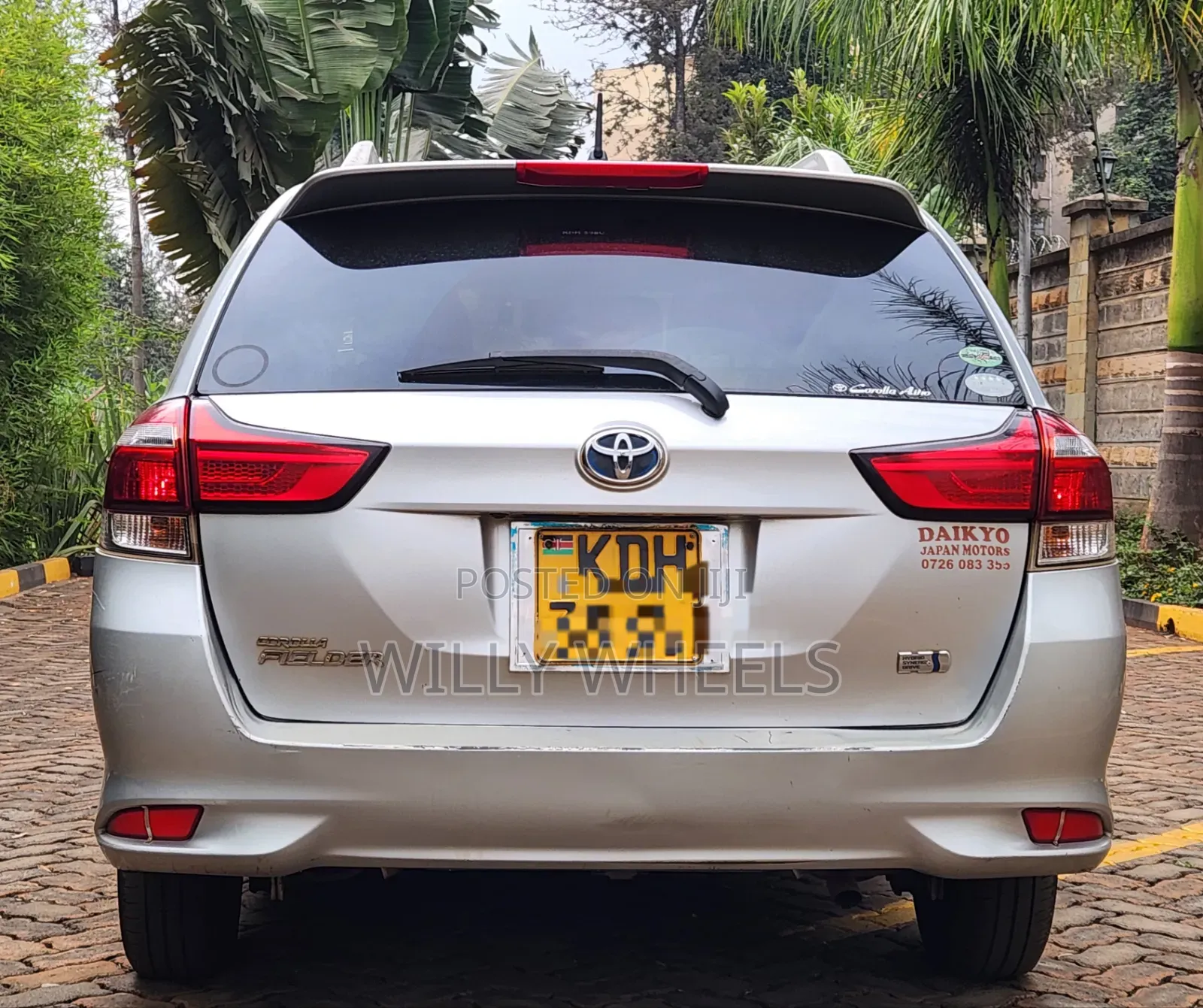 Toyota Corolla Fielder 1.5 Hybrid FWD 2017 Silver