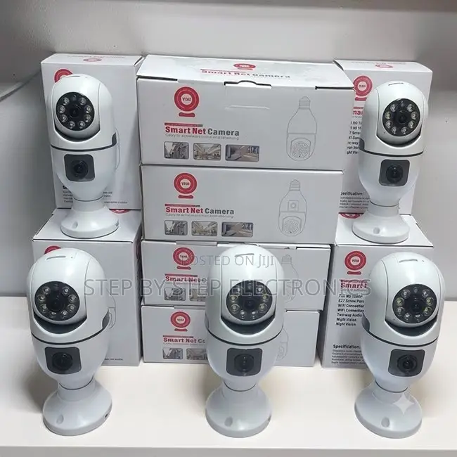 Versatile Dual View Display Dual Lens PTZ WiFi Bulb Camera
