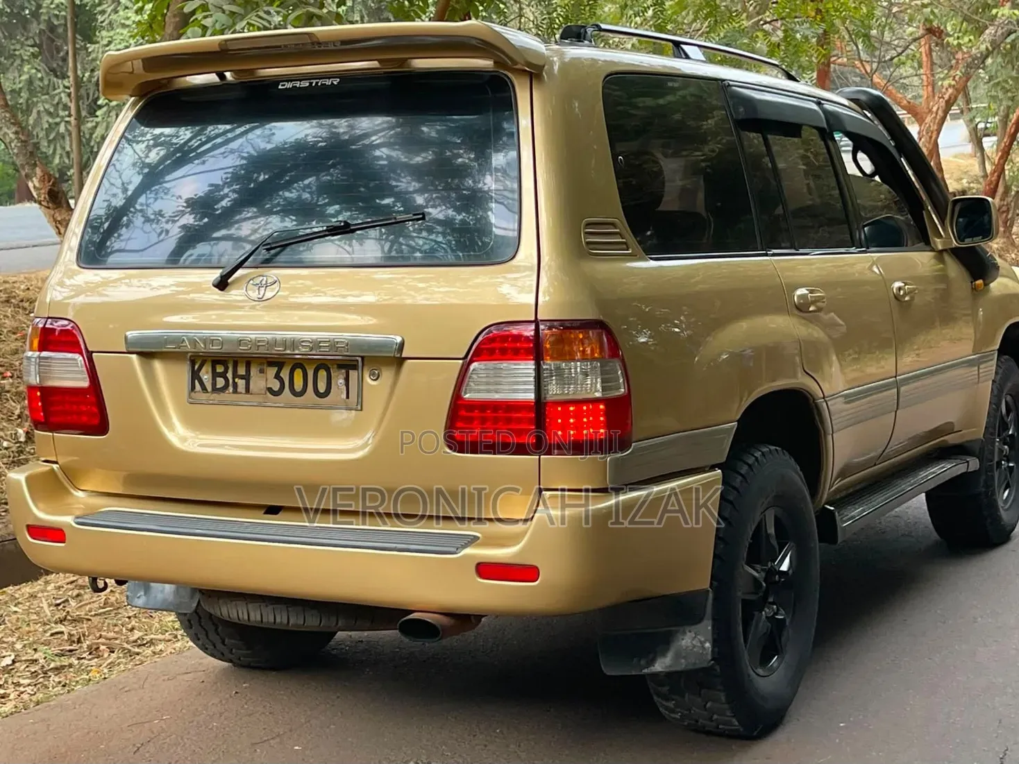 Toyota Land Cruiser 2003 Gold