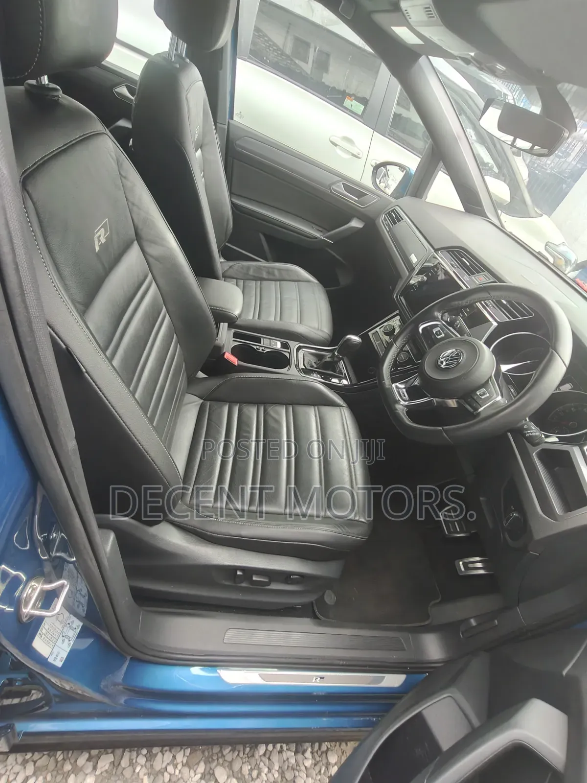 Volkswagen Touran 2019 Blue