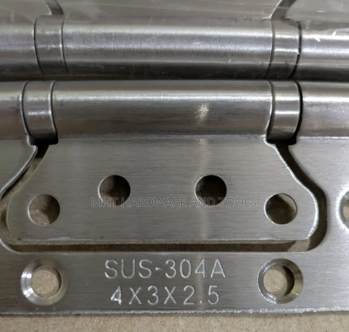 Butterfly Hinges