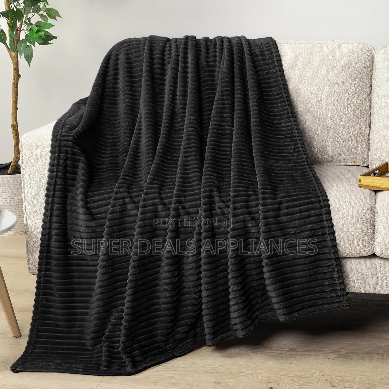Luxurious Ribbed Throw Blanket