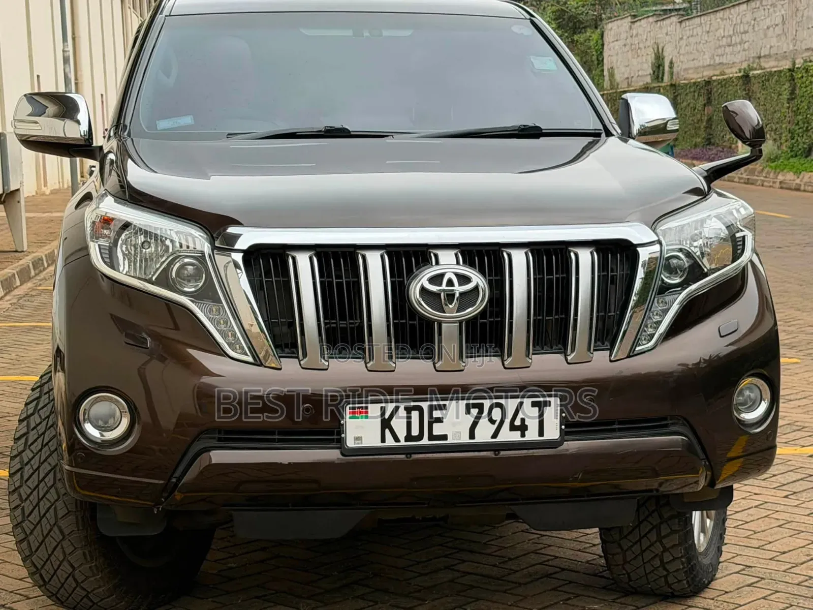 Toyota Land Cruiser Prado 2.7 2017 Brown