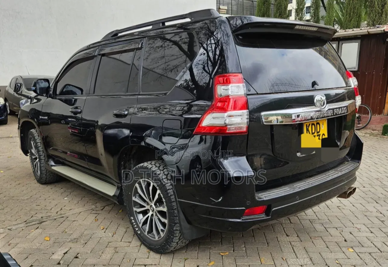 Toyota Land Cruiser Prado 2014 Black
