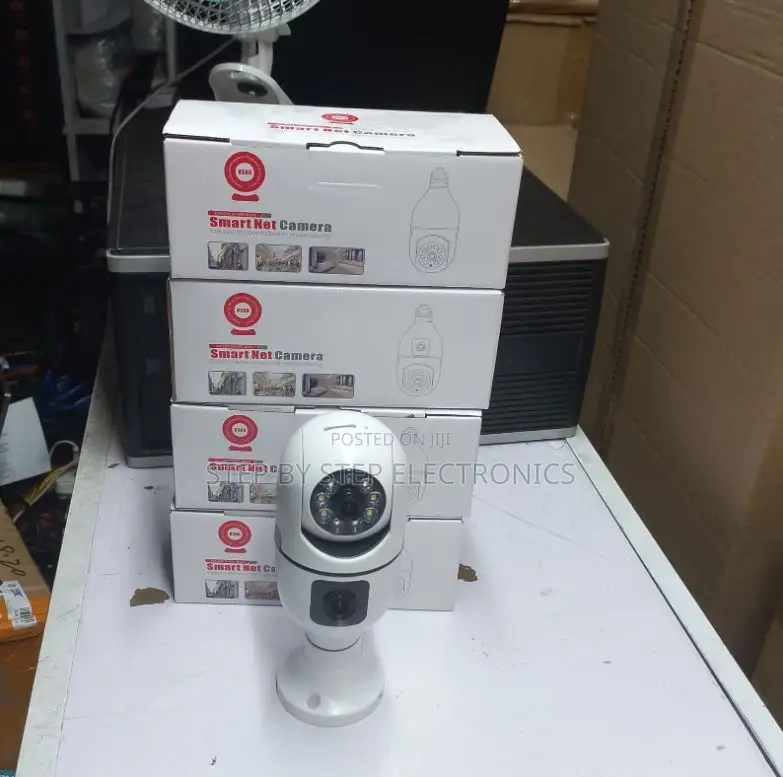 Intelligent Remote Monitoring Dual Lens PTZ WiFi Bulb Camera
