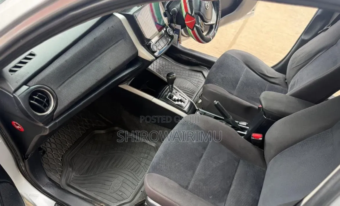 Toyota Corolla Fielder 2014 Silver