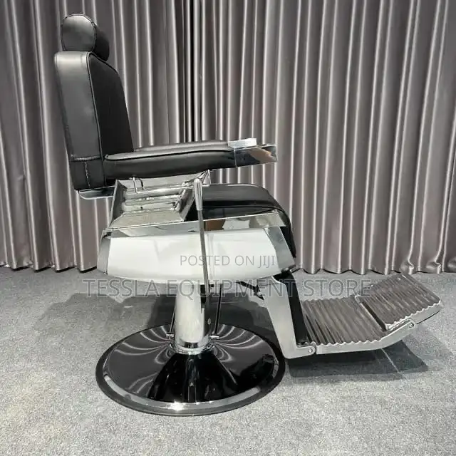 Silver Vip Kingsize Barber Chair