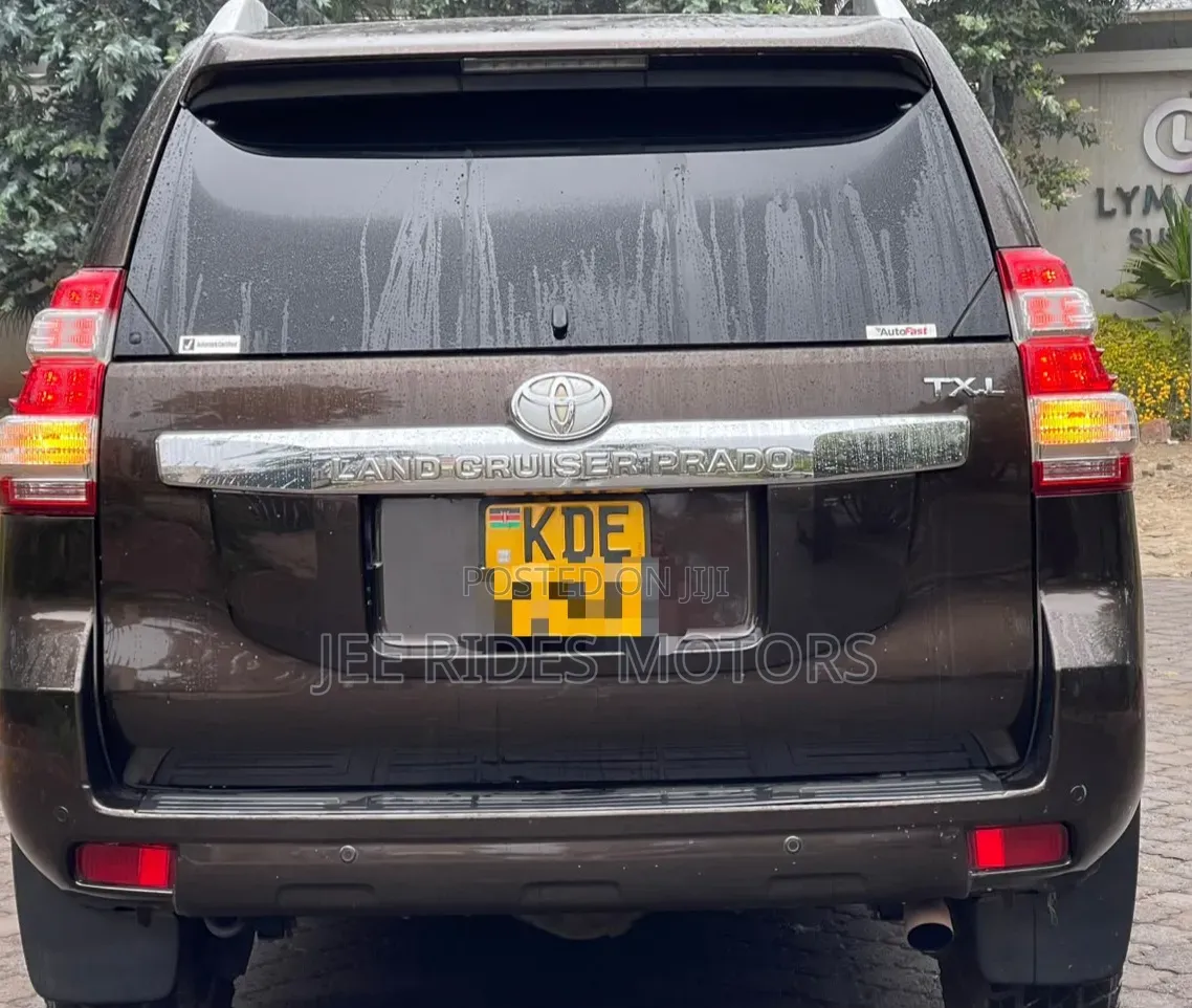 Toyota Land Cruiser Prado 2017 Brown
