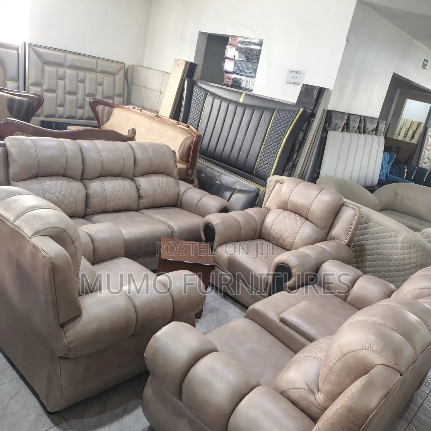 Mumo Furnitures