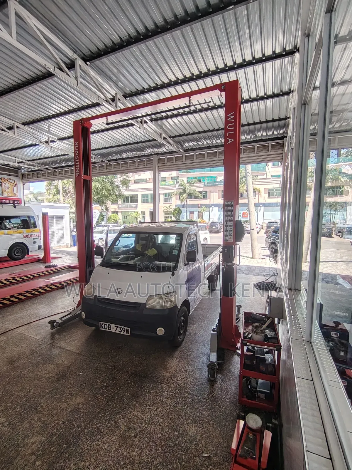 4tns Professional 2post Carlift Machine Sunshine Italy