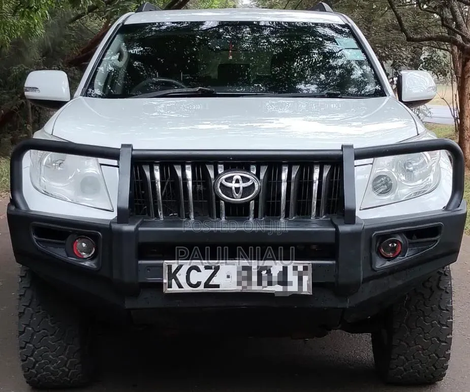Toyota Land Cruiser Prado 2013