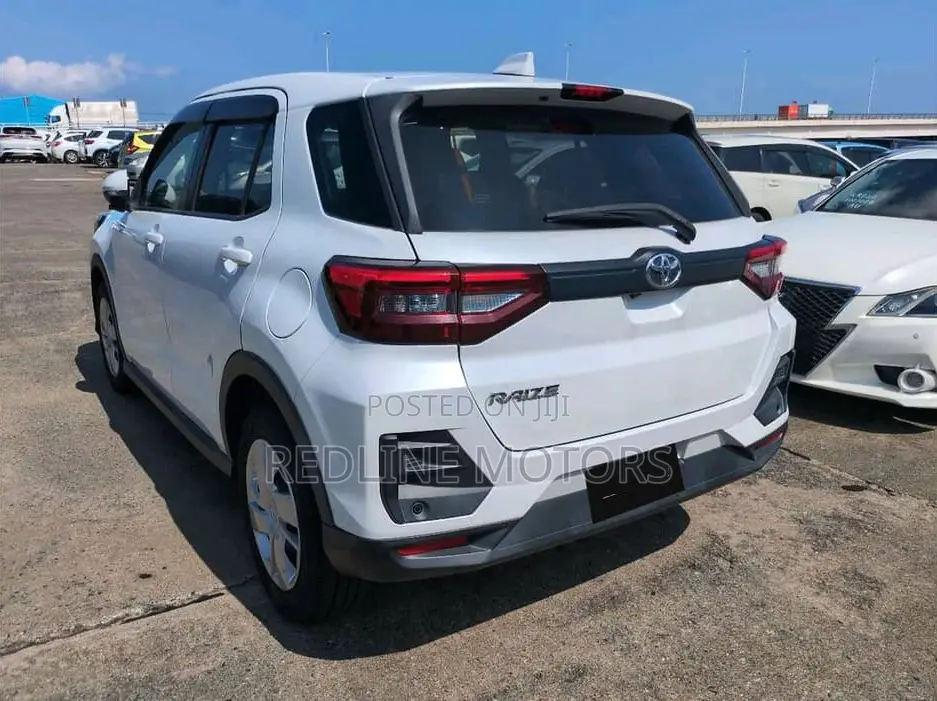 Toyota Raize 1.0 AWD 2020 Off white