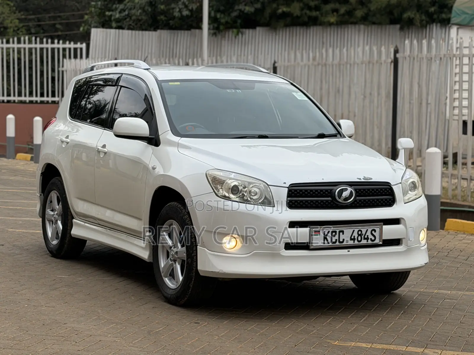 Toyota RAV4 2008 White