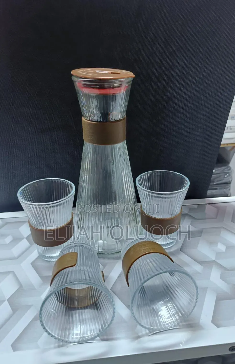 Glass Ribbed Jug With 4 Cups