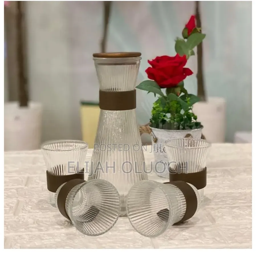 Glass Ribbed Jug With 4 Cups