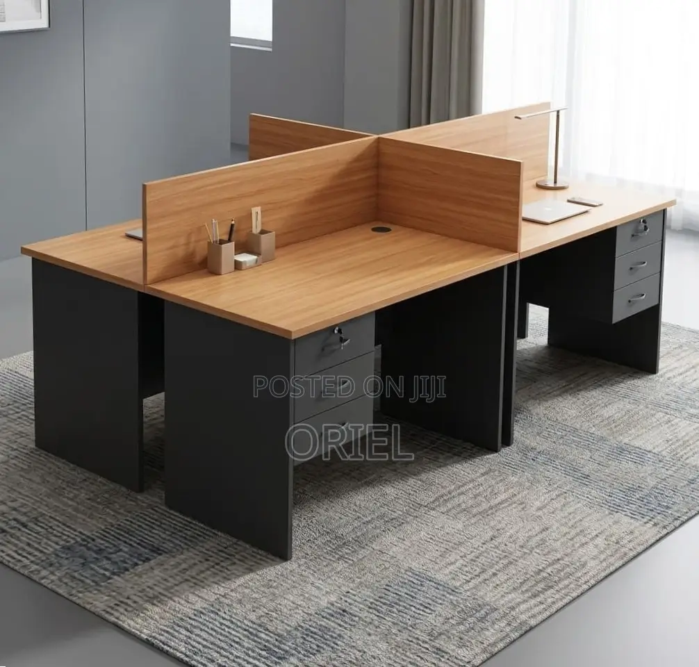 Office Workstation : Corporate 4-Person Desk Local Workstation