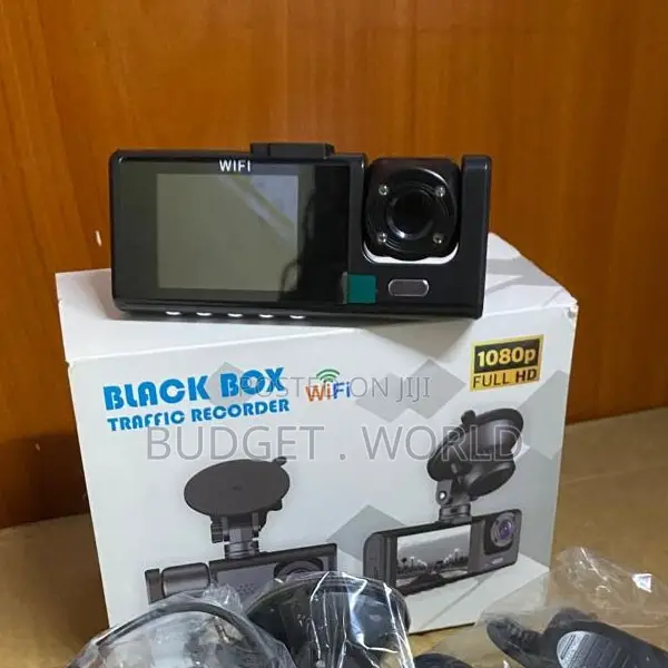 C309 3-Lens Dash Camera With WiFi
