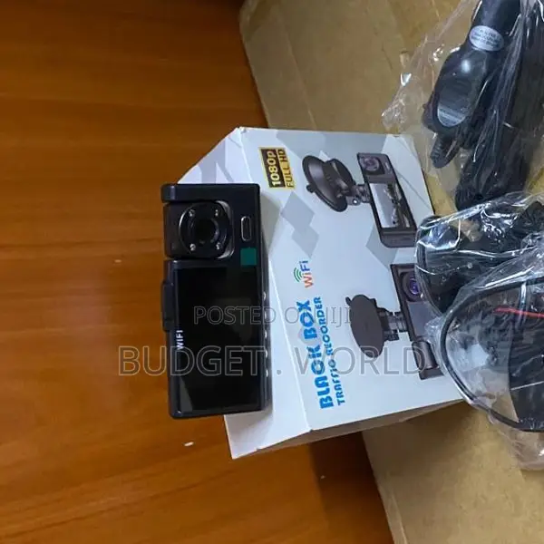 C309 3-Lens Dash Camera With WiFi