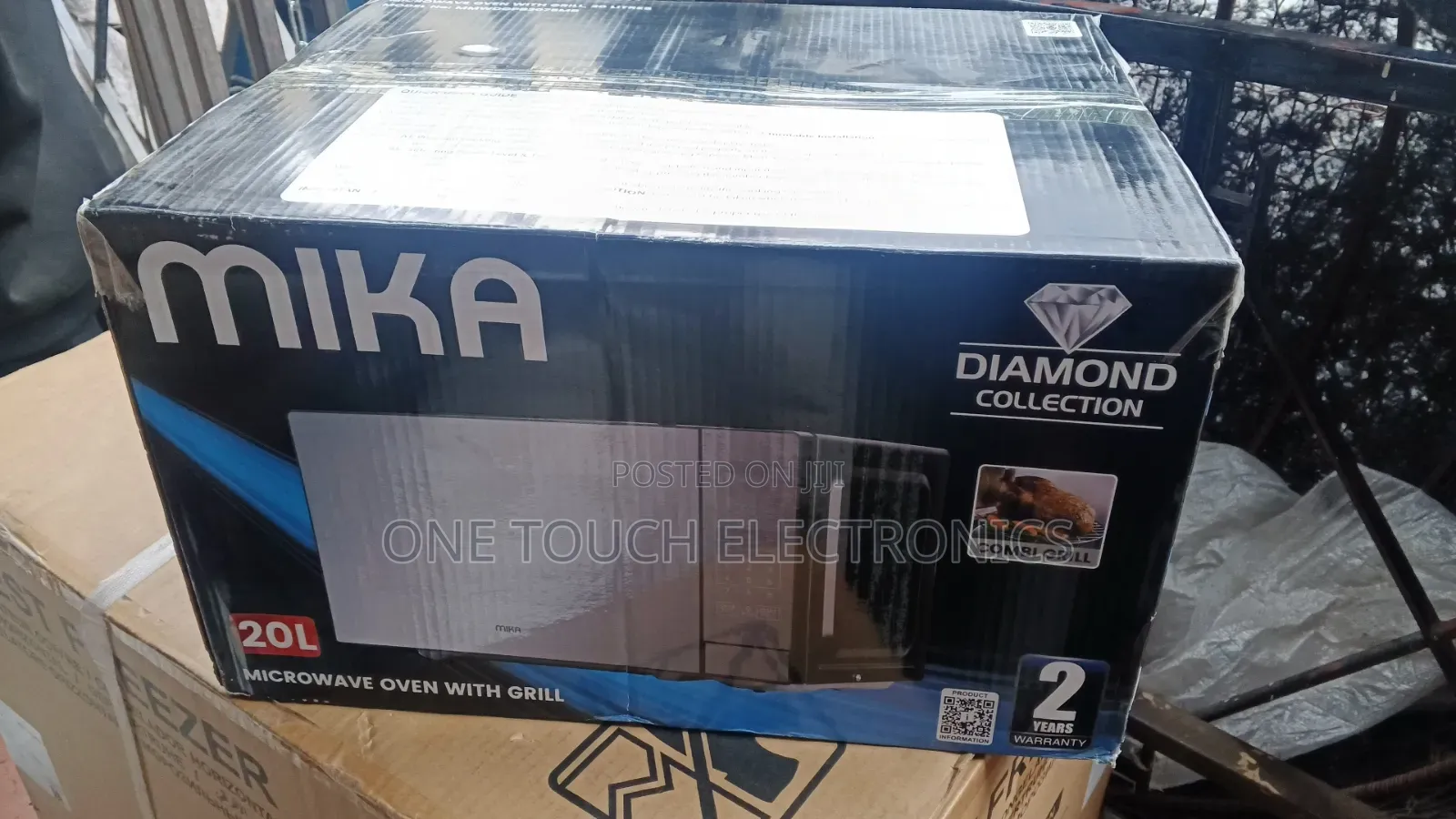 Mika 20L Digital Microwave With Grill MMWDGPB2075MB