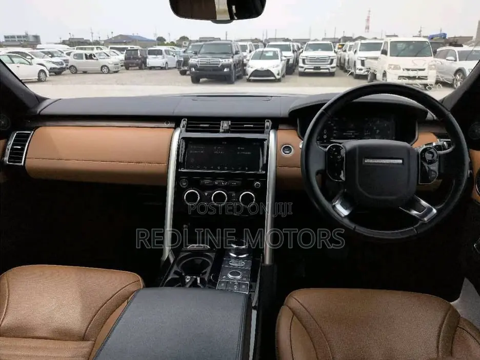 Land Rover Discovery SE 4x4 2019 Black