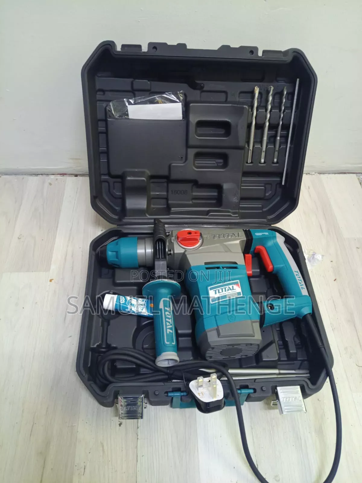 TOTAL Professional SDS-Plus Rotary Hammer for Construction