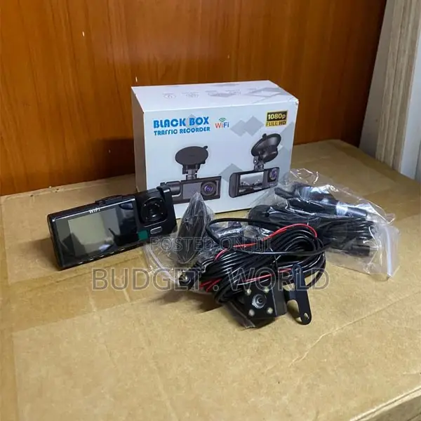 C309 3 Lens Car Camera DVR With WiFi Connectivity