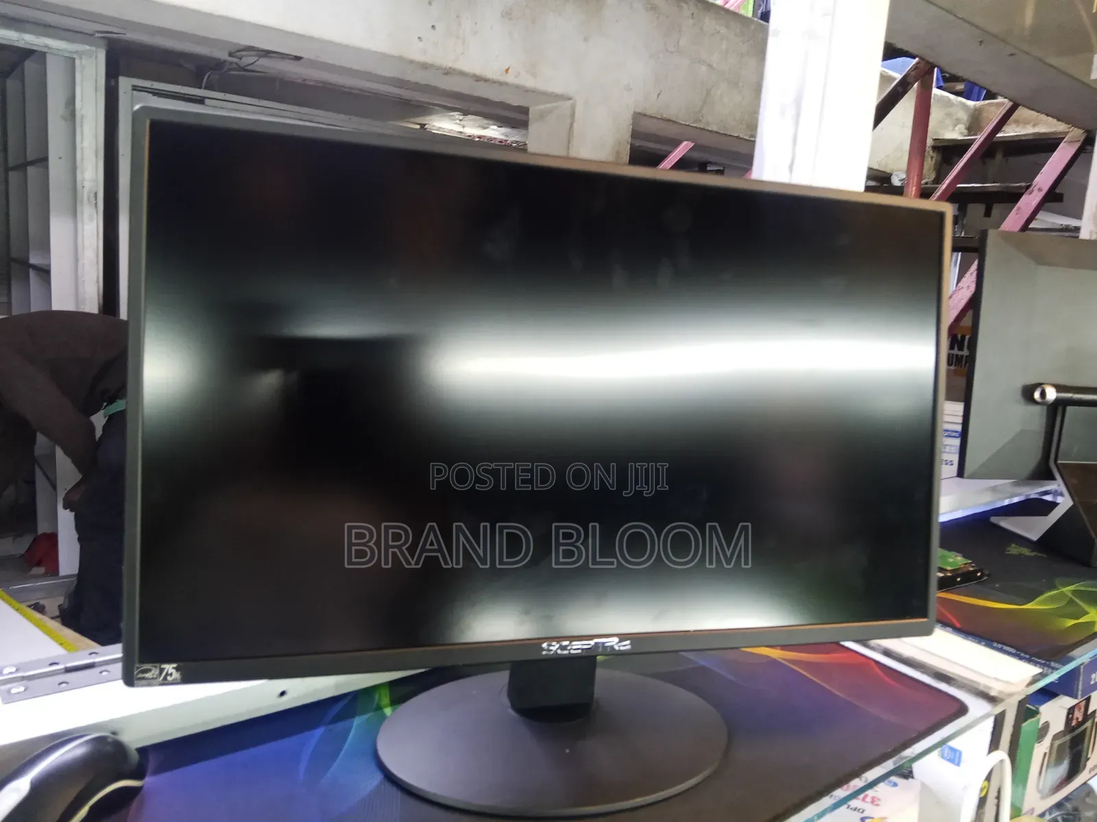 Sceptre 24 Inches Monitor With HDMI Port