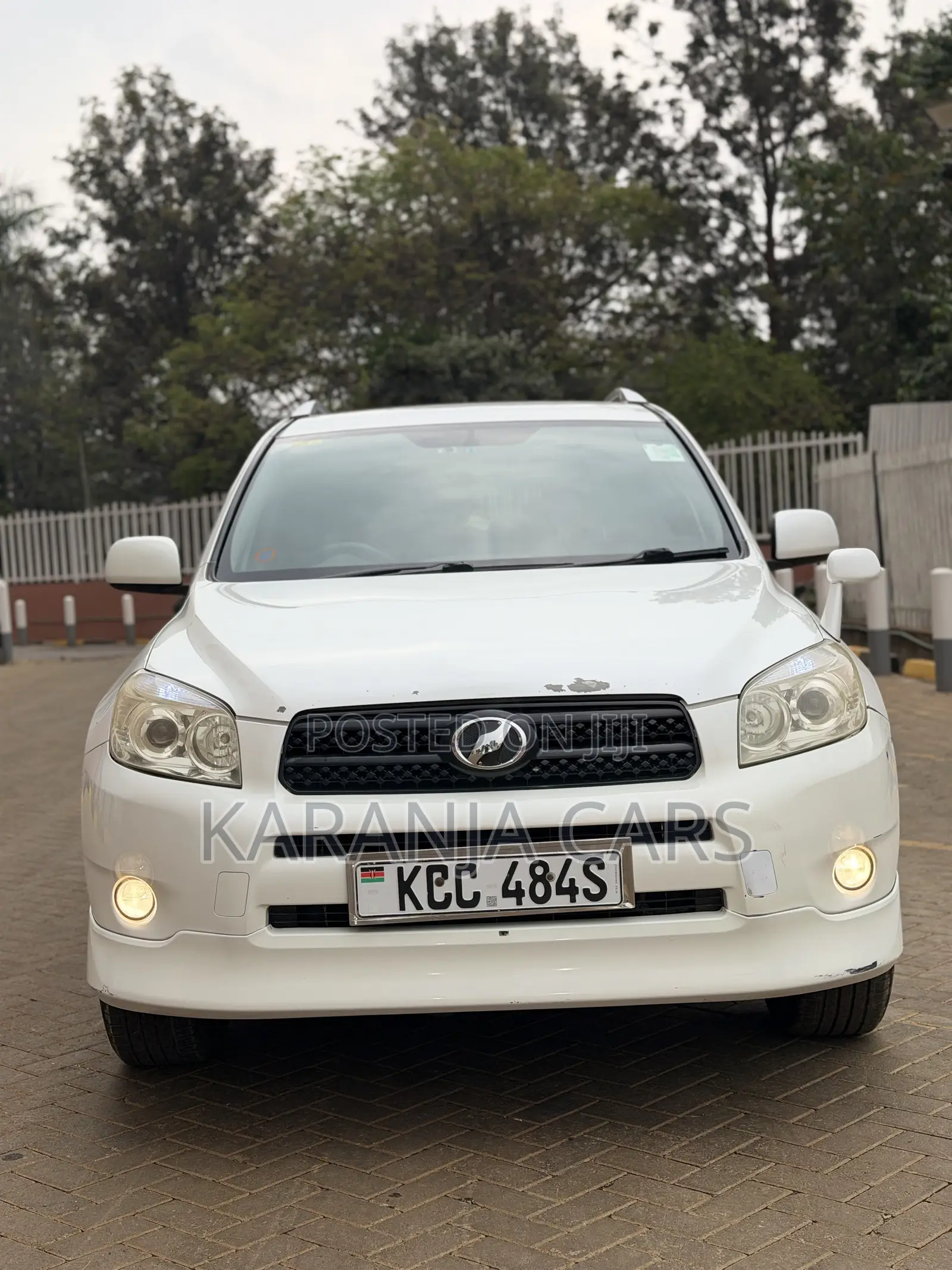 Toyota RAV4 2.4 2008 White