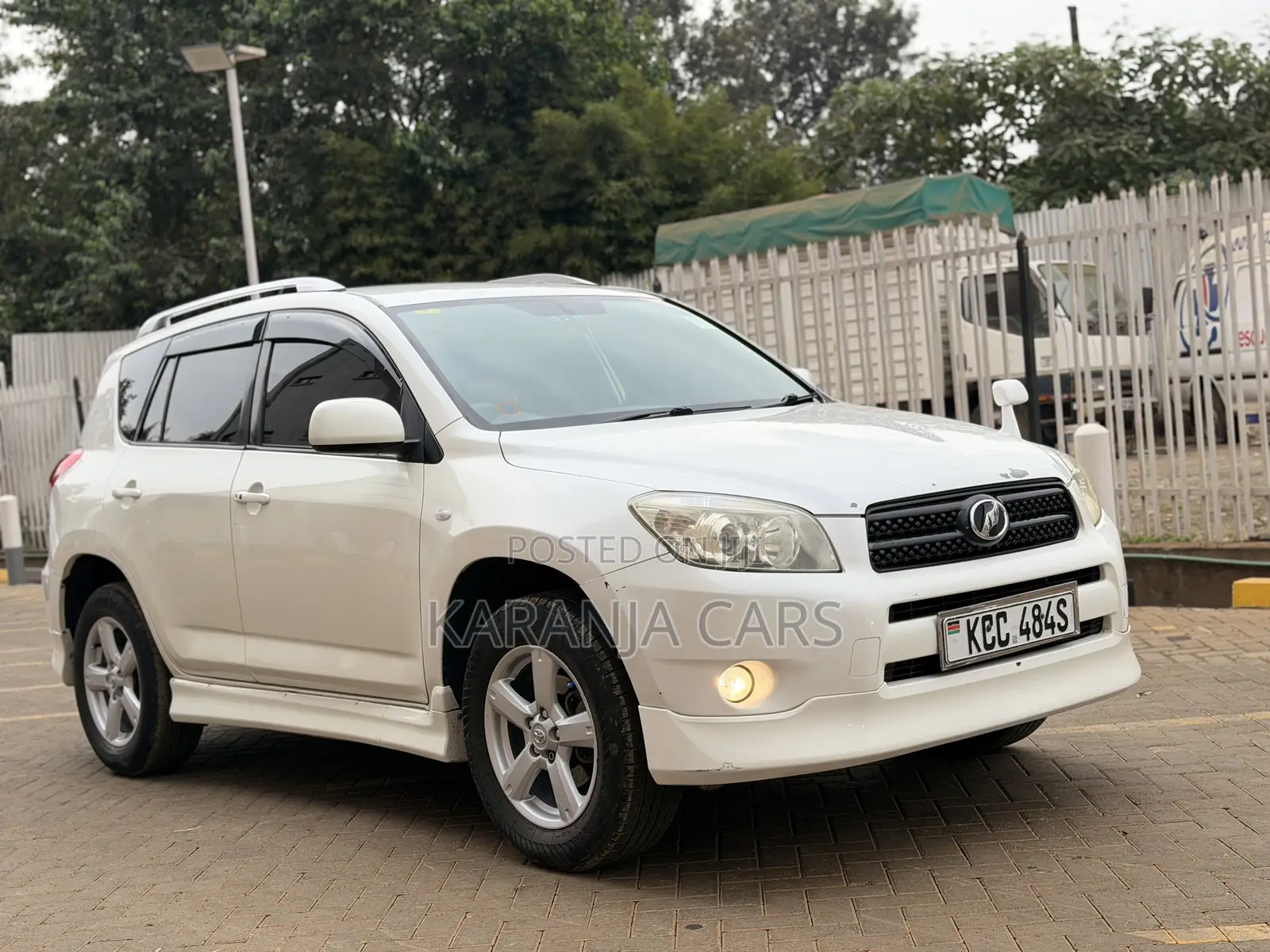 Toyota RAV4 2.4 2008 White