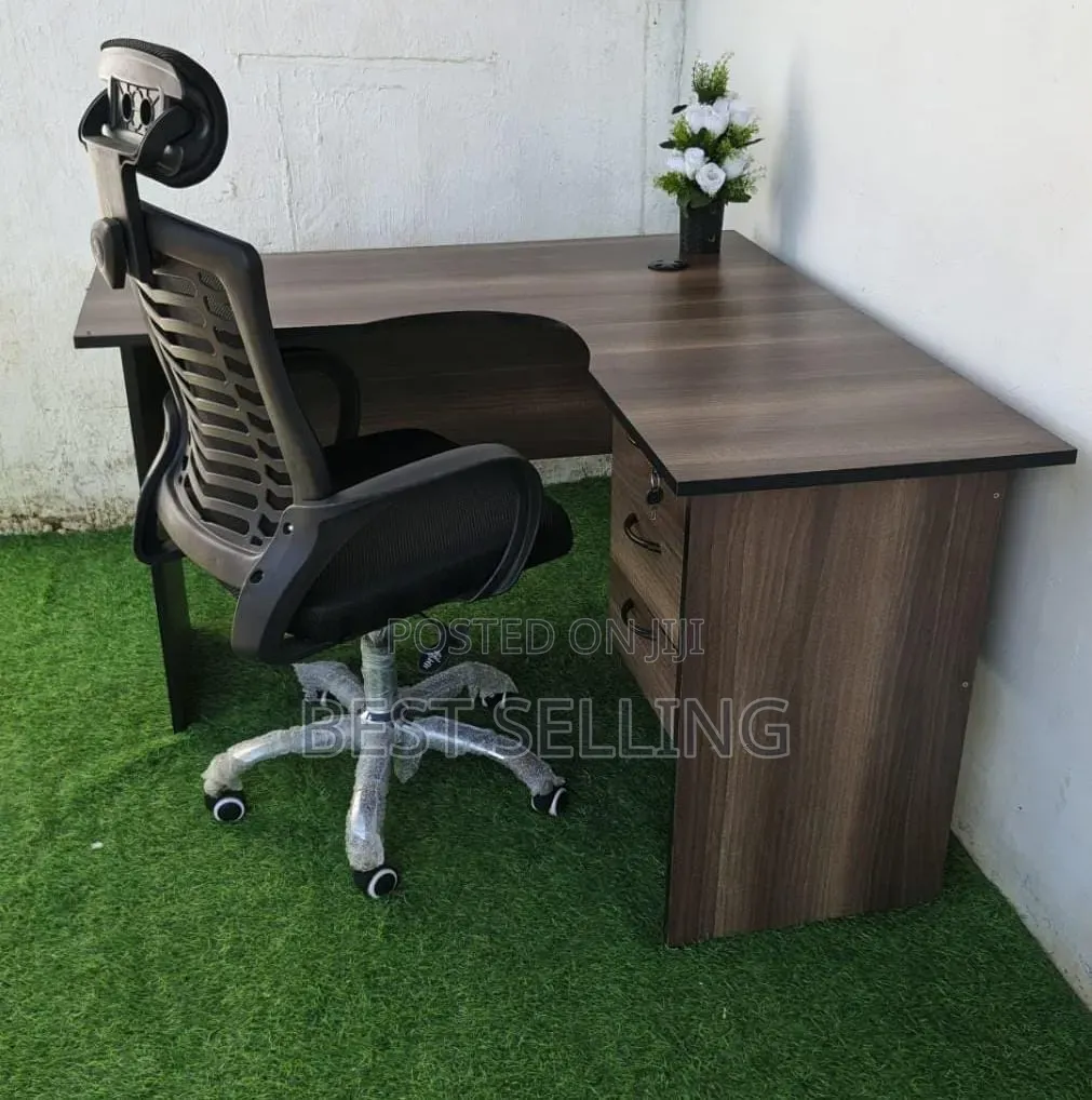 Modern L Shape Office Desk Comes With Different Colors