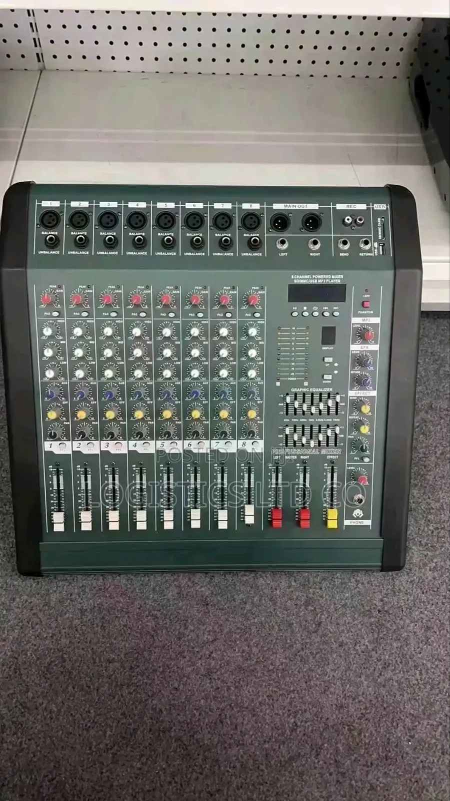 Mackie 8 Channel Powered Mixer With Effects 1200 Watt