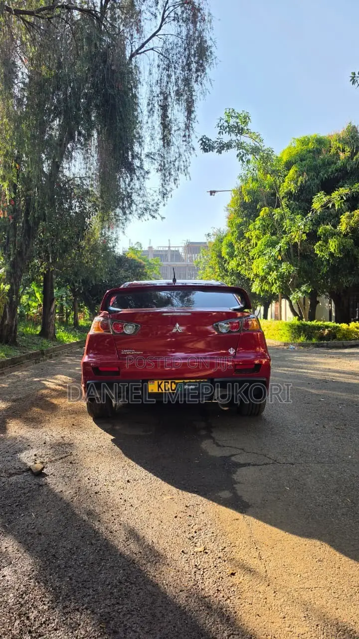 Mitsubishi Lancer Evo 2008 Red