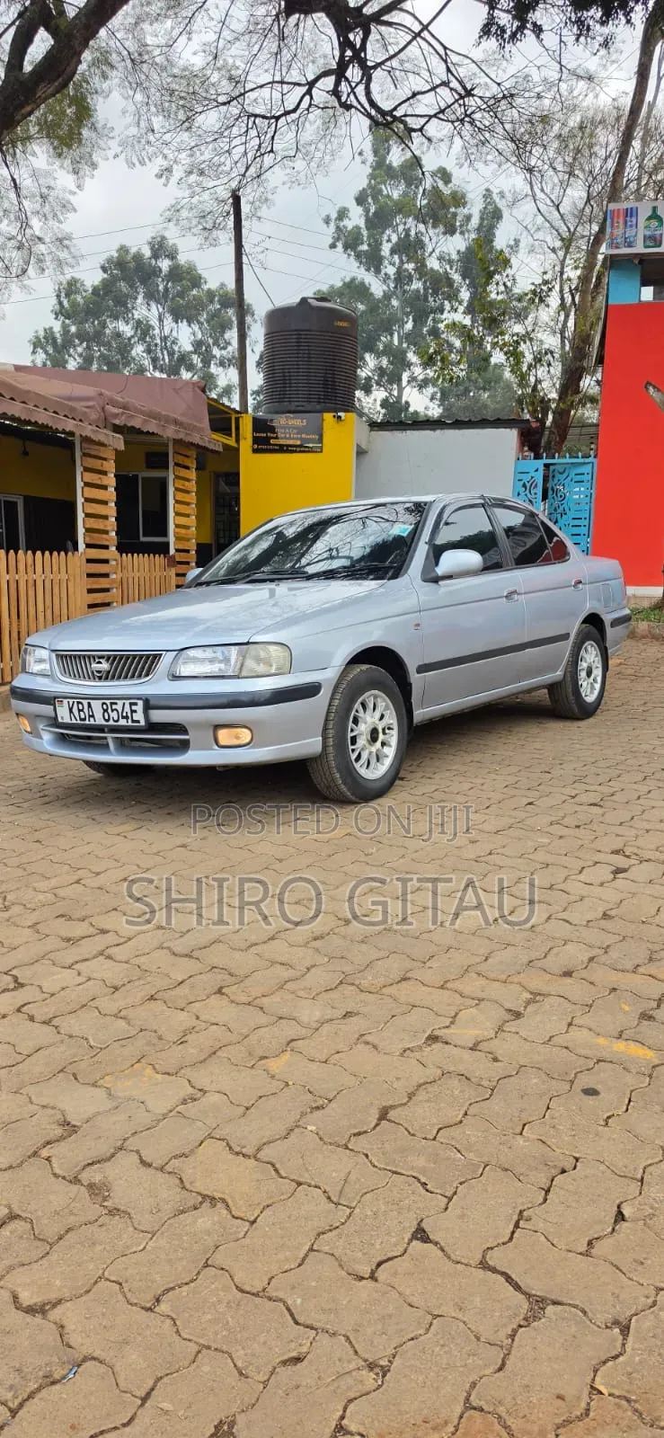 Nissan FB15 2002 Silver