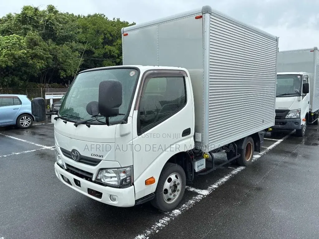 Toyota Dyna Cover Body 2019