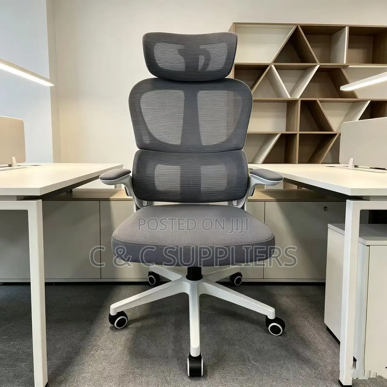 Adjustable Modern Ergonomic Mesh Seat.