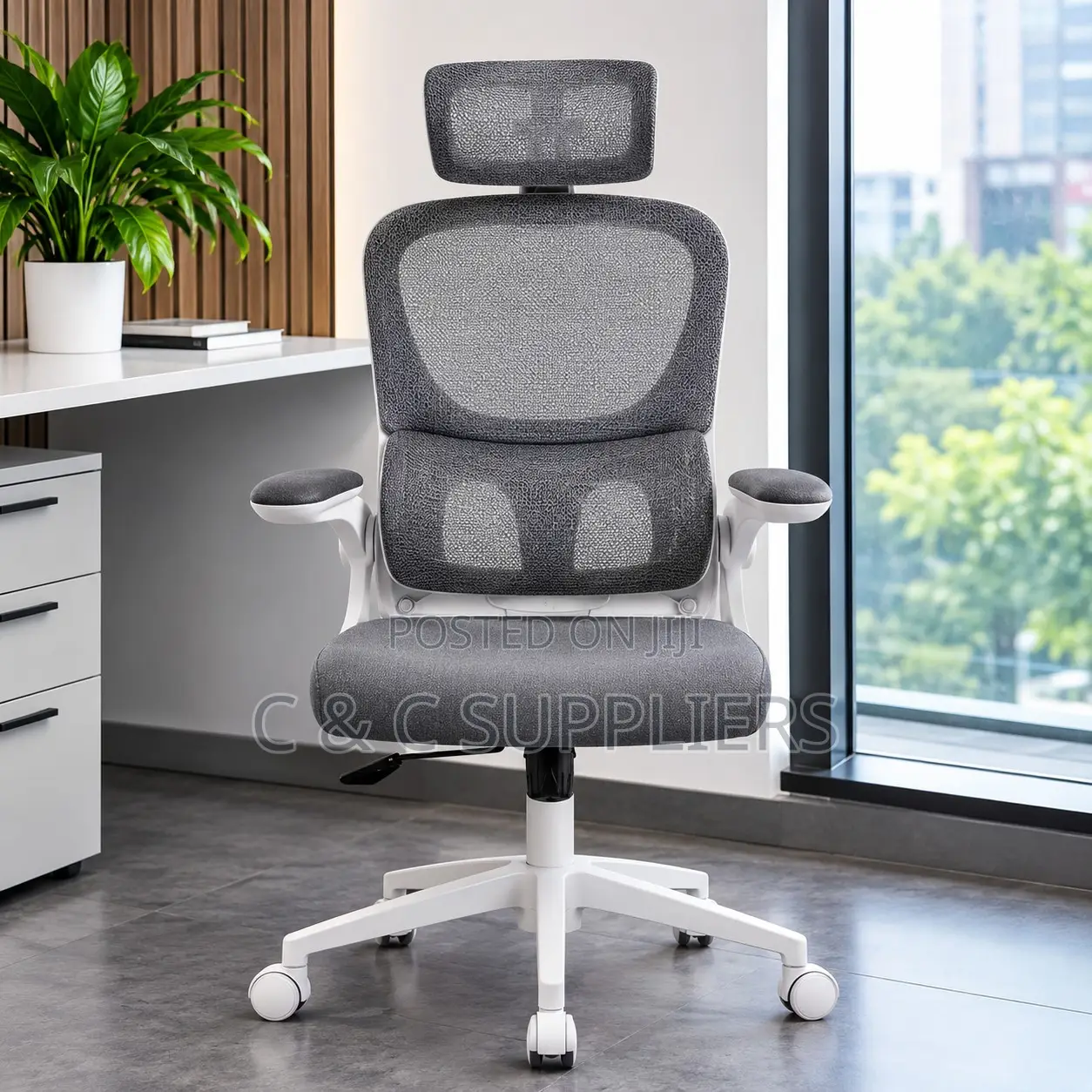 Adjustable Modern Ergonomic Mesh Seat.