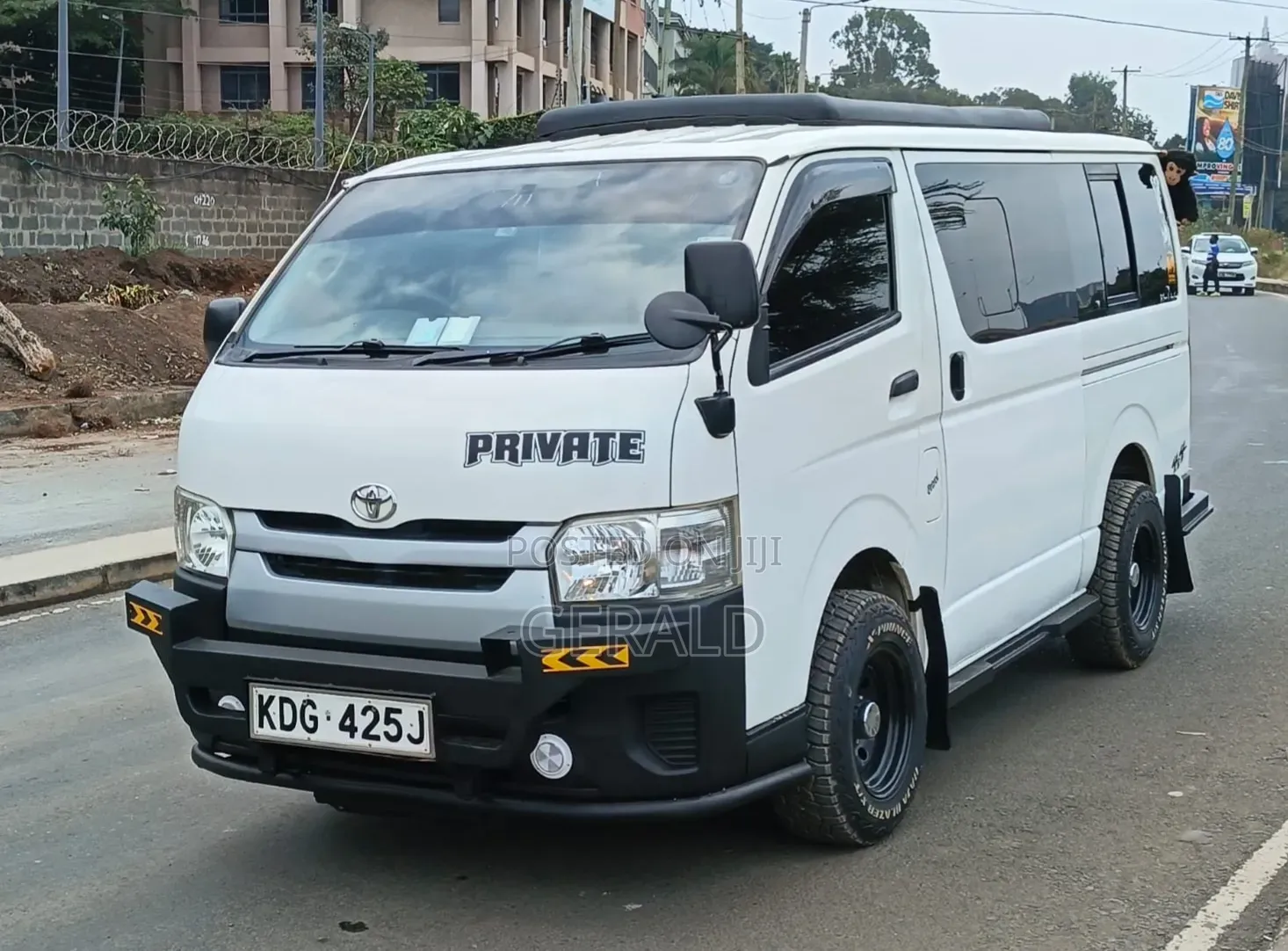 Toyota HiAce 2015 White