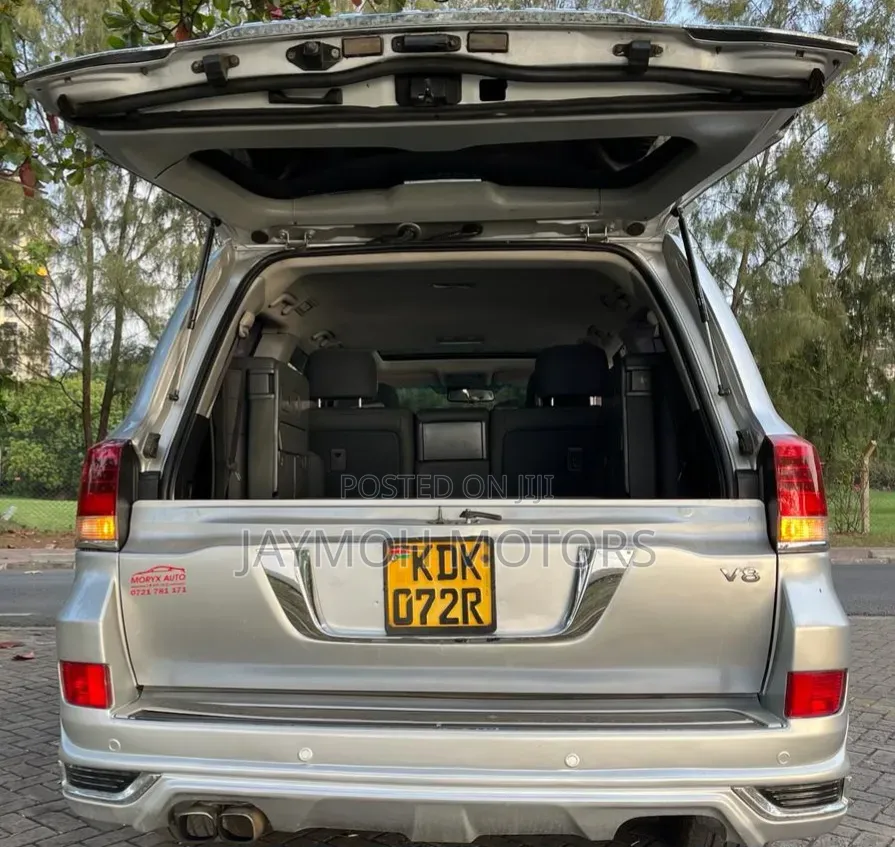 Toyota Land Cruiser 2014