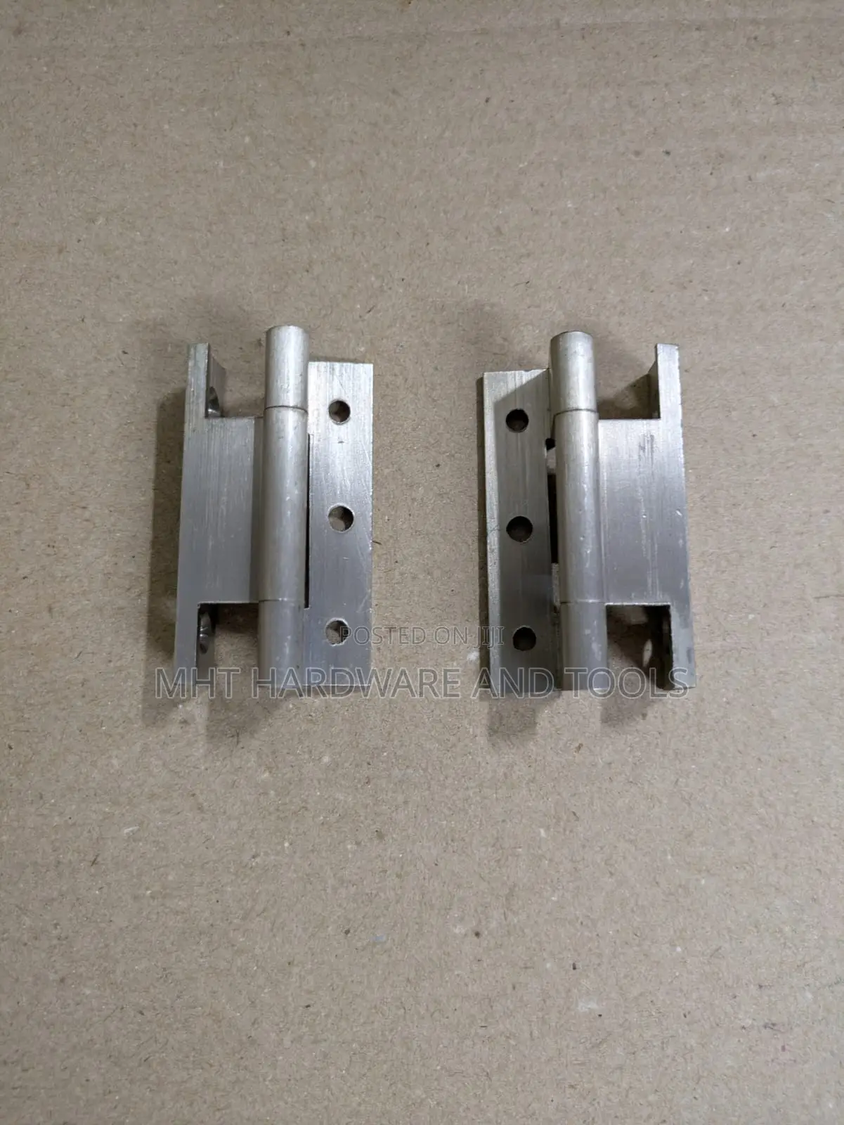 R Hinges Brass